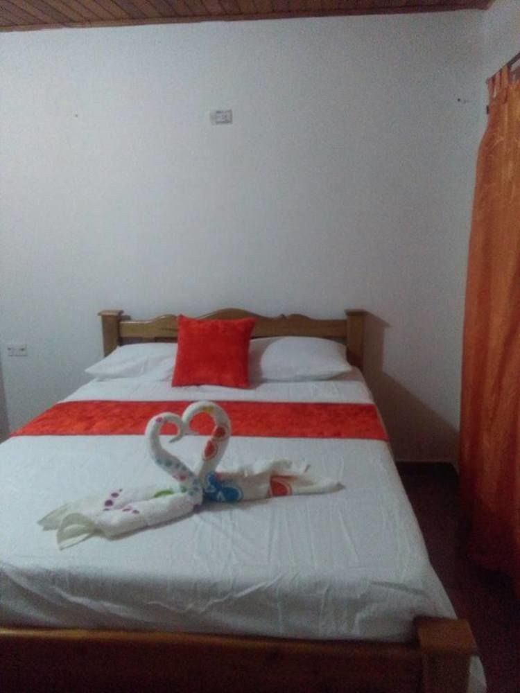 Hotel Isla Manga Home Картахена Экстерьер фото