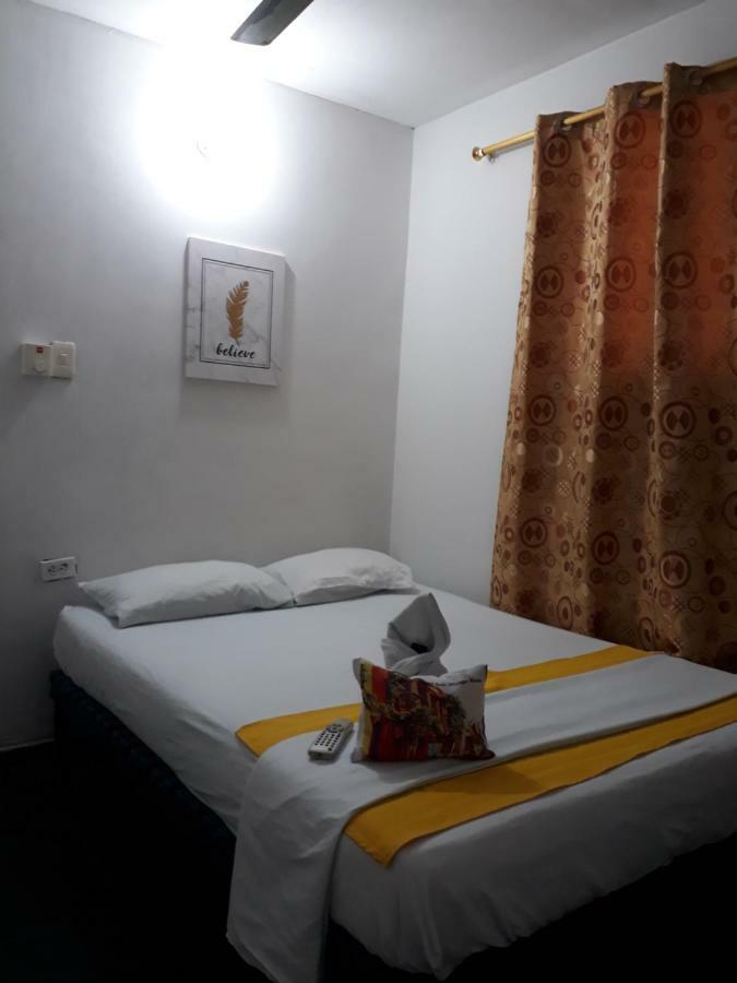Hotel Isla Manga Home Картахена Экстерьер фото