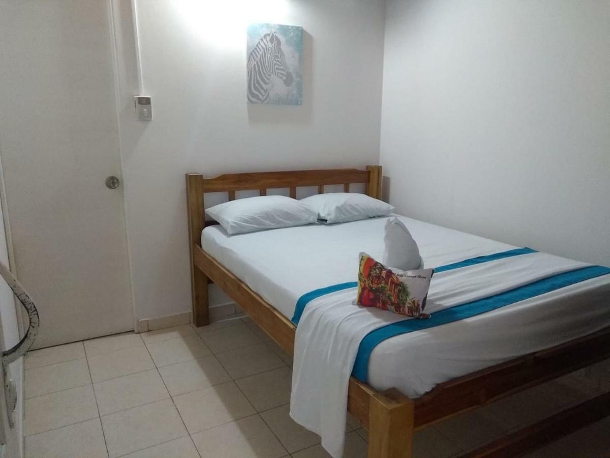 Hotel Isla Manga Home Картахена Экстерьер фото