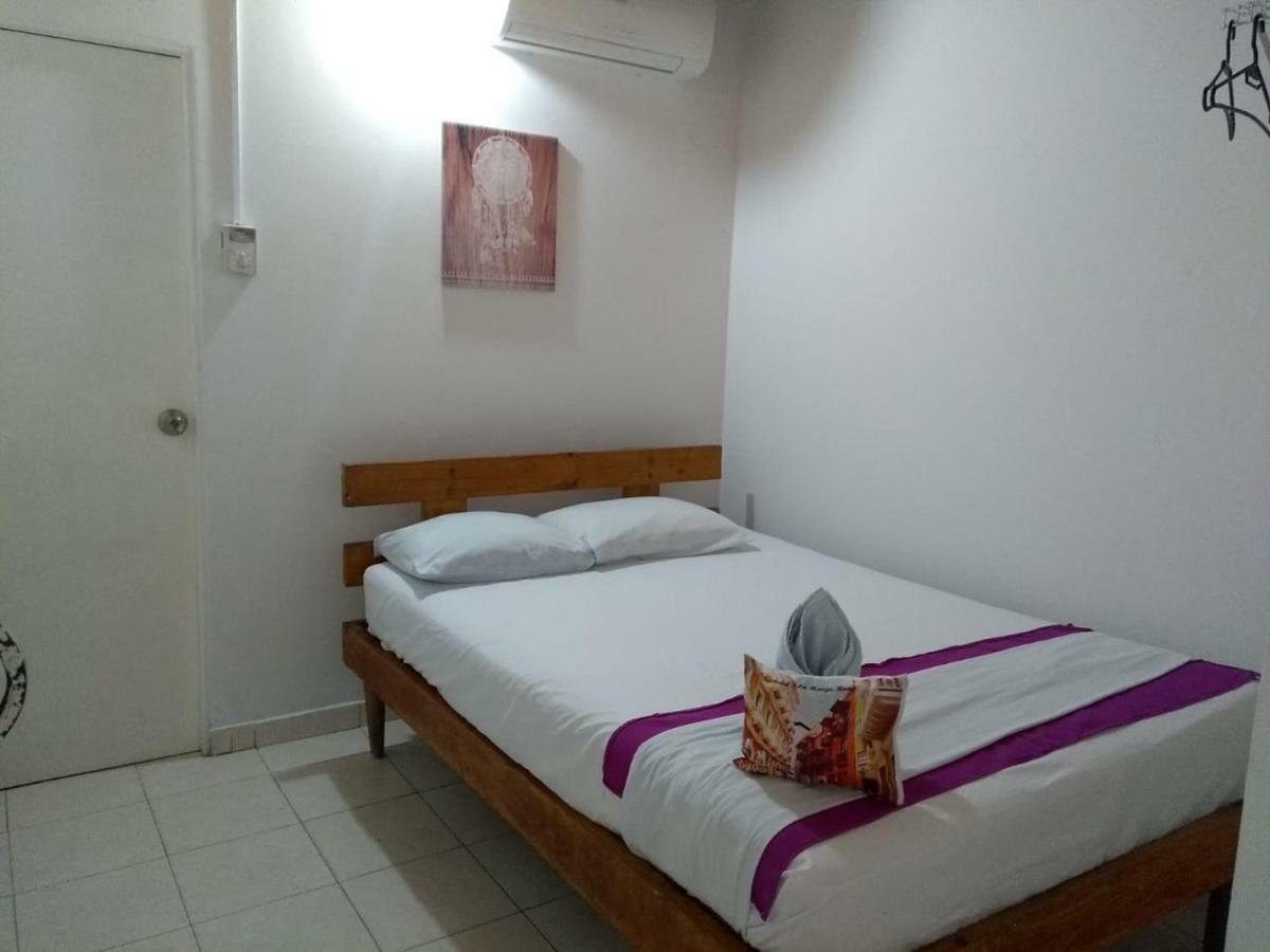 Hotel Isla Manga Home Картахена Экстерьер фото