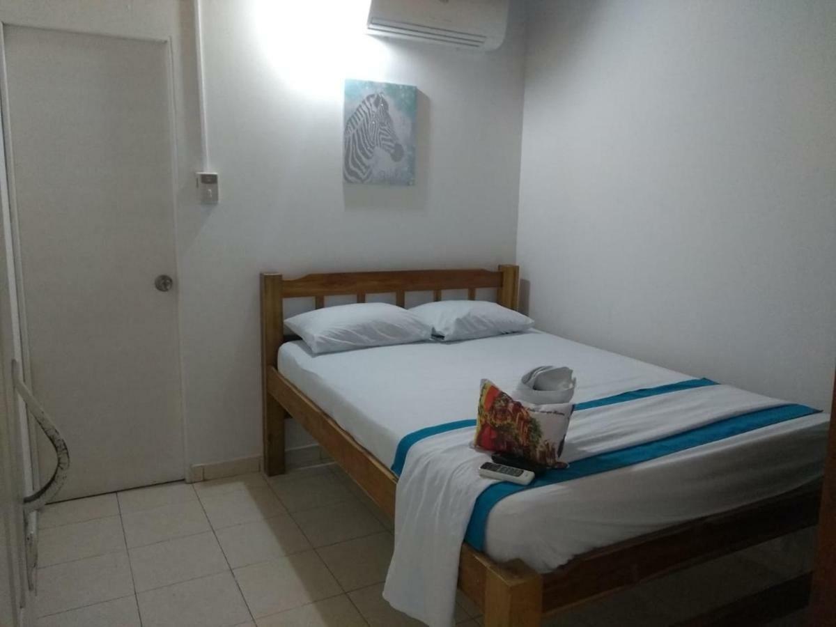 Hotel Isla Manga Home Картахена Экстерьер фото