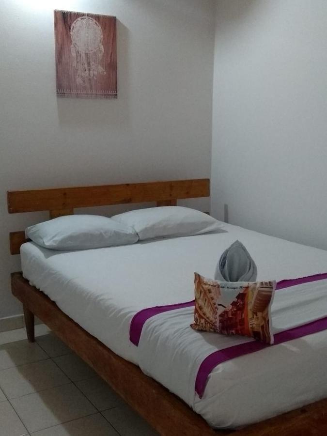 Hotel Isla Manga Home Картахена Экстерьер фото